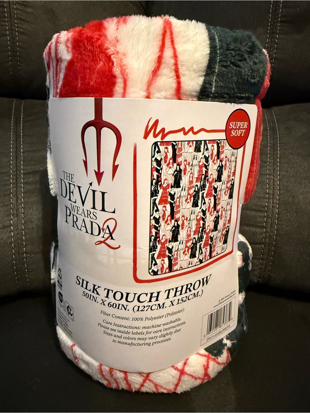 The Devil Wears Prada 2 Silk Touch Blanket / Throw - White, Black, Red